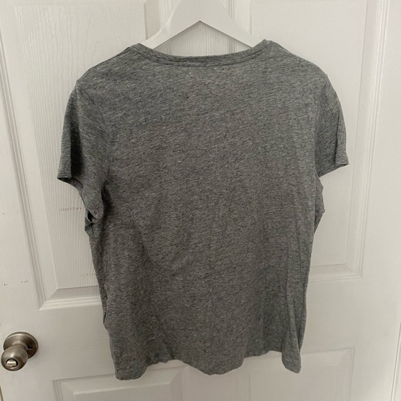 Levi’s tshirt - Picture 3 of 4